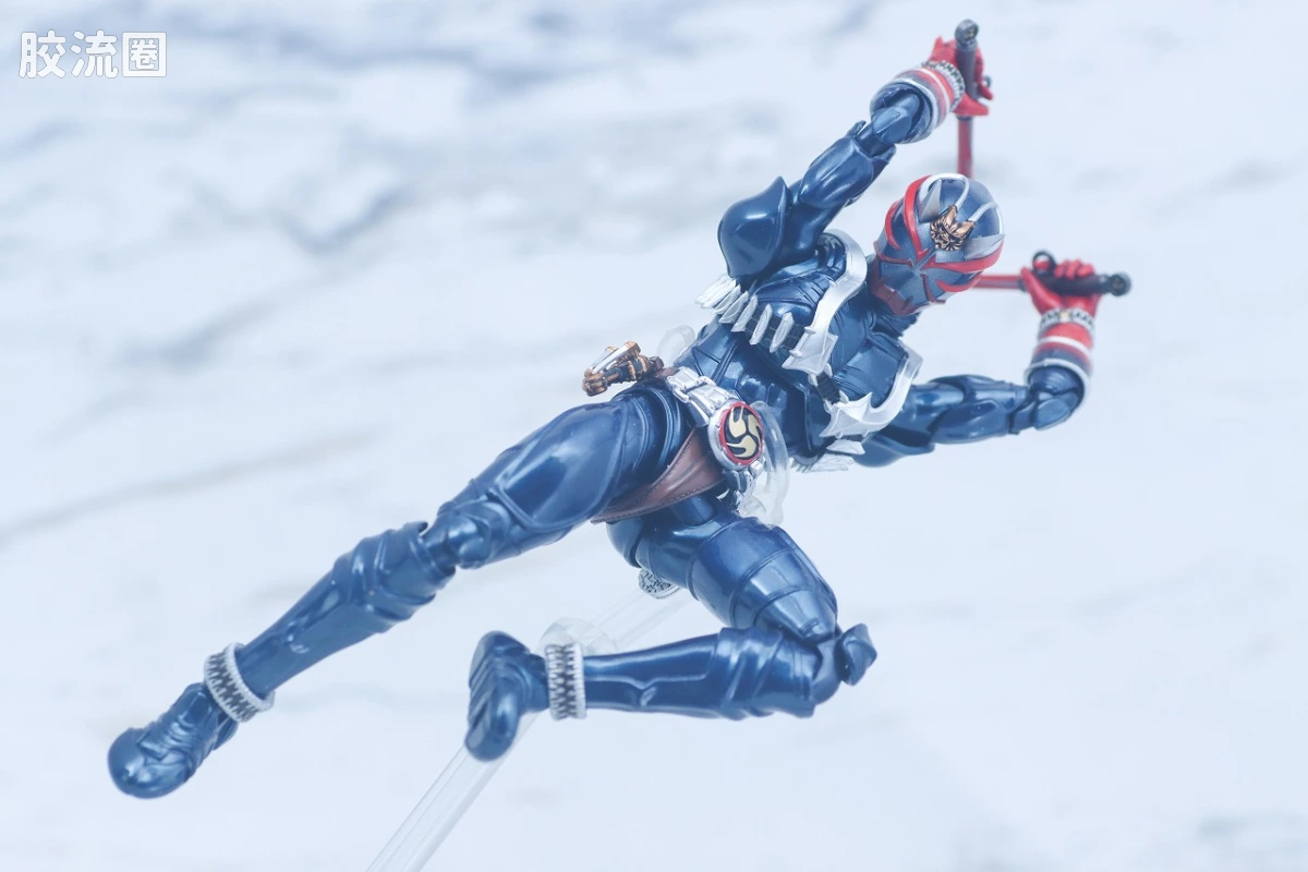 SHF 真骨雕假面骑士系列 假面骑士响鬼 20th Anniversary Ver. - 图片